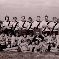 <strong>VC Ressegem  Allerlei  -  1973</strong><br> ©Herzele in Beeld<br><br><a href='https://www.herzeleinbeeld.be/Foto/1196/VC-Ressegem--Allerlei-----1973'><u>Meer info over de foto</u></a>