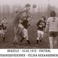 <strong>Trainersvrienden  -  1973 t.e.m. 1977</strong><br> ©Herzele in Beeld<br><br><a href='https://www.herzeleinbeeld.be/Foto/1237/Trainersvrienden-----1973-t.e.m.-1977'><u>Meer info over de foto</u></a>