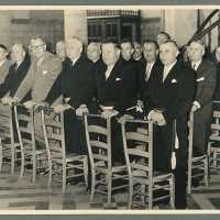 <strong>Inhuldiging Deken Constant De Vos - 29 juni 1958</strong><br>29-06-1958 ©Herzele in Beeld<br><br><a href='https://www.herzeleinbeeld.be/Foto/1353/Inhuldiging-Deken-Constant-De-Vos---29-juni-1958'><u>Meer info over de foto</u></a>
