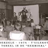 <strong>Allerlei foto's jaren 70</strong><br>01-01-1970 ©Herzele in Beeld<br><br><a href='https://www.herzeleinbeeld.be/Foto/1525/Allerlei-fotos-jaren-70'><u>Meer info over de foto</u></a>