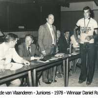 <strong>Ronde Van Vlaanderen - Solleveld  -  1973-75-76-77-78</strong><br> ©Herzele in Beeld<br><br><a href='https://www.herzeleinbeeld.be/Foto/1606/Ronde-Van-Vlaanderen---Solleveld-----1973-75-76-77-78'><u>Meer info over de foto</u></a>