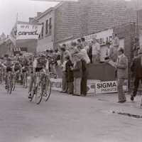 <strong>Ronde Van Vlaanderen - Solleveld  -  1973-75-76-77-78</strong><br> ©Herzele in Beeld<br><br><a href='https://www.herzeleinbeeld.be/Foto/1614/Ronde-Van-Vlaanderen---Solleveld-----1973-75-76-77-78'><u>Meer info over de foto</u></a>