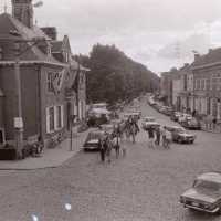 <strong>Ronde Van Vlaanderen - Solleveld  -  1973-75-76-77-78</strong><br> ©Herzele in Beeld<br><br><a href='https://www.herzeleinbeeld.be/Foto/1617/Ronde-Van-Vlaanderen---Solleveld-----1973-75-76-77-78'><u>Meer info over de foto</u></a>