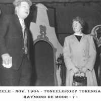 <strong>Toneelgroep Torengalm  -  Jaren 70</strong><br> ©Herzele in Beeld<br><br><a href='https://www.herzeleinbeeld.be/Foto/1958/Toneelgroep-Torengalm-----Jaren-70'><u>Meer info over de foto</u></a>