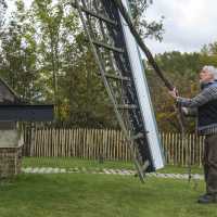 <strong>Afzeilen van de Buysesmolen</strong><br>25-10-2020 ©Molensherzele.be - Patrick Goossens Photography<br><br><a href='https://www.herzeleinbeeld.be/Foto/23/Afzeilen-van-de-Buysesmolen'><u>Meer info over de foto</u></a>