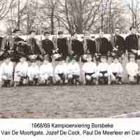 <strong>Carriére Rik Van Boven - Keeper DT Toekomst Borsbeke  (Periode 1964-1970)</strong><br> ©Herzele in Beeld<br><br><a href='https://www.herzeleinbeeld.be/Foto/2329/Carriére-Rik-Van-Boven---Keeper-DT-Toekomst-Borsbeke--(Periode-1964-1970)'><u>Meer info over de foto</u></a>