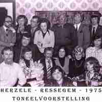 <strong>Toneel - Andere niet Torengalm</strong><br> ©Herzele in Beeld<br><br><a href='https://www.herzeleinbeeld.be/Foto/2659/Toneel---Andere-niet-Torengalm'><u>Meer info over de foto</u></a>