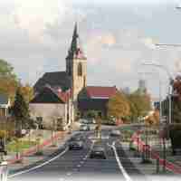 <strong>Kerk Hillegem - Provincieweg - 2016</strong><br>2016 ©Herzele in Beeld<br><br><a href='https://www.herzeleinbeeld.be/Foto/2671/Kerk-Hillegem---Provincieweg---2016'><u>Meer info over de foto</u></a>