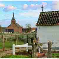 <strong>Kerk en kapel te Woubrechtegem</strong><br>01-01-2020 ©Herzele in Beeld<br><br><a href='https://www.herzeleinbeeld.be/Foto/388/Kerk-en-kapel-te-Woubrechtegem'><u>Meer info over de foto</u></a>