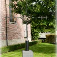 <strong>Religieus erfgoed - Sint-Martinus  -  Sint-Lievens-Esse</strong><br> ©Herzele in Beeld<br><br><a href='https://www.herzeleinbeeld.be/Foto/539/Religieus-erfgoed---Sint-Martinus-----Sint-Lievens-Esse'><u>Meer info over de foto</u></a>
