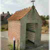 <strong>Religieus erfgoed - Sint-Martinus  -  Sint-Lievens-Esse</strong><br> ©Herzele in Beeld<br><br><a href='https://www.herzeleinbeeld.be/Foto/571/Religieus-erfgoed---Sint-Martinus-----Sint-Lievens-Esse'><u>Meer info over de foto</u></a>