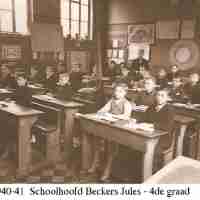 <strong>Borsbeke gemeenteschool  -  Verschillende schooljaren</strong><br>01-01-1960 ©Herzele in Beeld<br><br><a href='https://www.herzeleinbeeld.be/Foto/714/Borsbeke-gemeenteschool-----Verschillende-schooljaren'><u>Meer info over de foto</u></a>