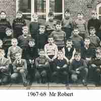 <strong>Borsbeke gemeenteschool  -  Verschillende schooljaren</strong><br>1967 ©Herzele in Beeld<br><br><a href='https://www.herzeleinbeeld.be/Foto/719/Borsbeke-gemeenteschool-----Verschillende-schooljaren'><u>Meer info over de foto</u></a>