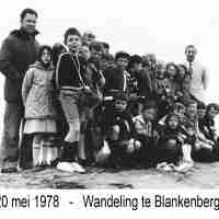 <strong>Wandeling naar Blankenberge</strong><br>20-05-1978 ©Herzele in Beeld<br><br><a href='https://www.herzeleinbeeld.be/Foto/768/Wandeling-naar-Blankenberge'><u>Meer info over de foto</u></a>